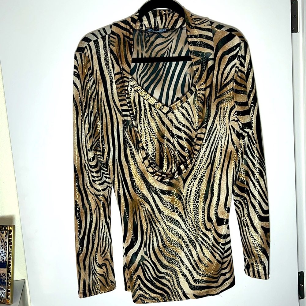 Vintage Beautiful Mesmerize Animal Print Top